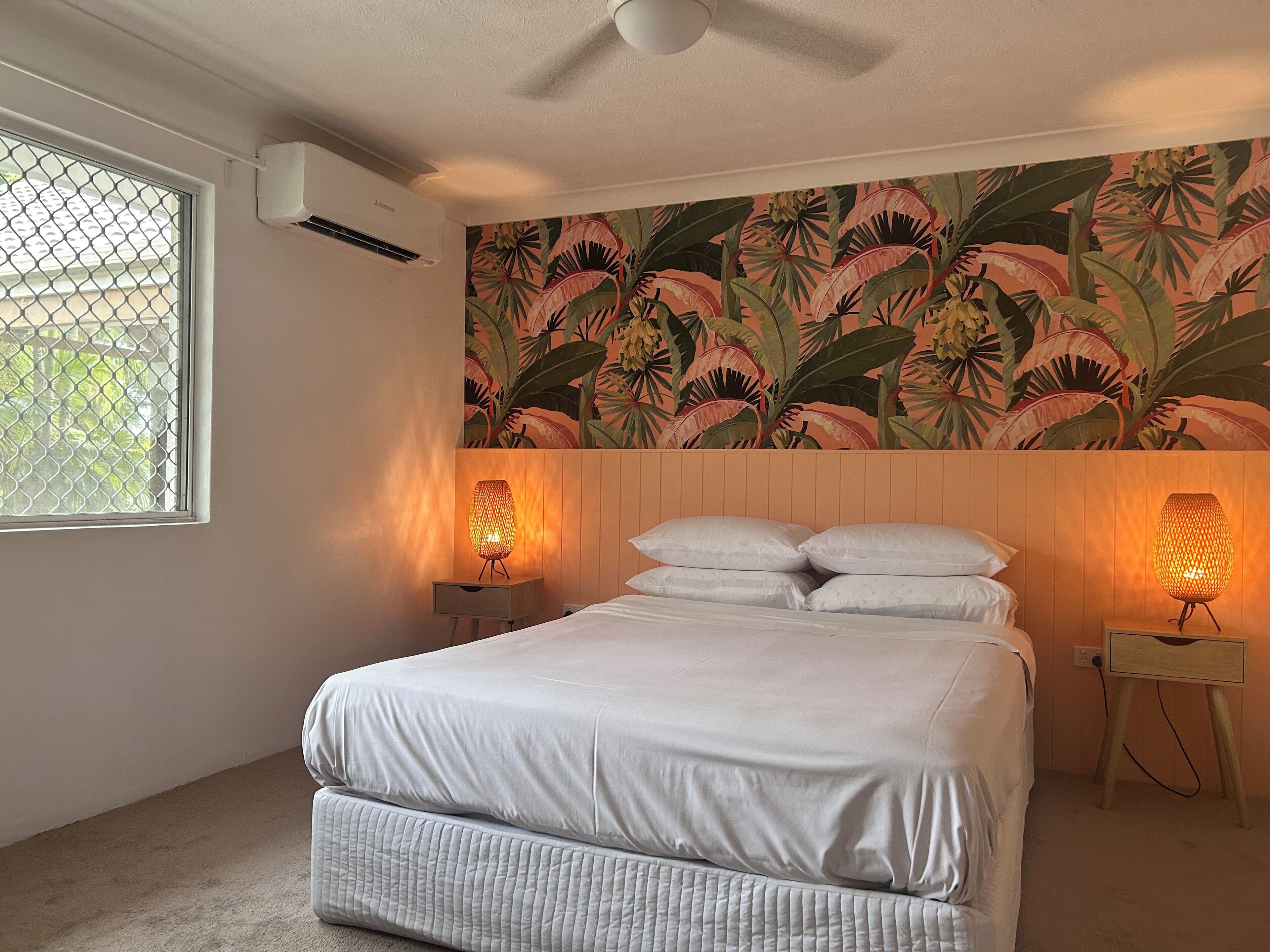 Verdunkelungsvorhänge, Bügeleisen/Bügelbrett, kostenloses WLAN