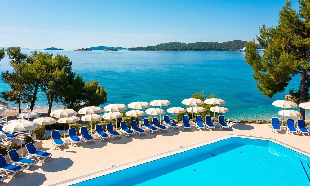 4 Star Hotels