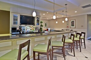 Breakfast and dinner served - Hilton Garden Inn Detroit/Novi (Novi)