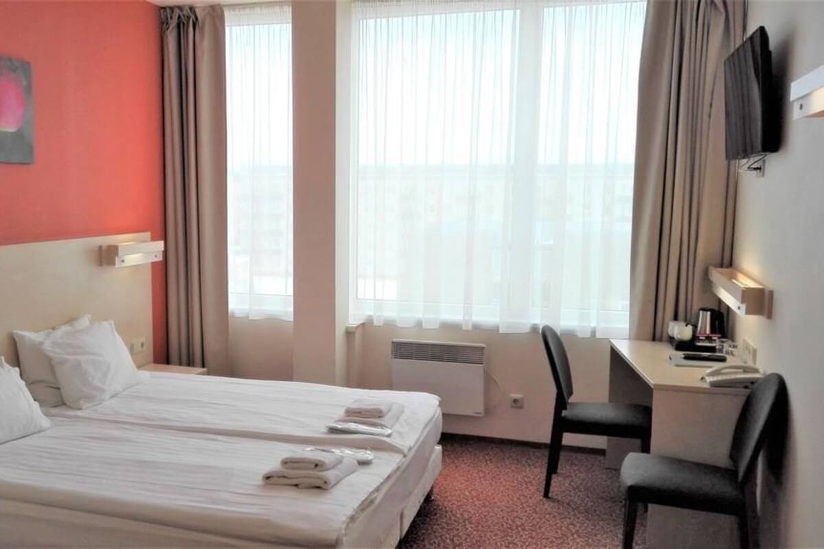 Superior Room, 1 King Bed | Desk, soundproofing, rollaway beds (surcharge), WiFi (free)