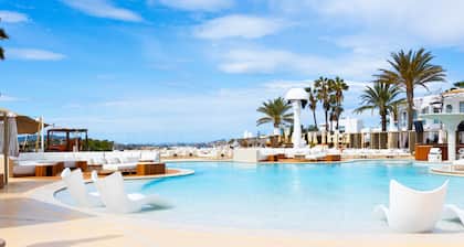 Destino Five Ibiza - 5-Star Grand Luxe Resort