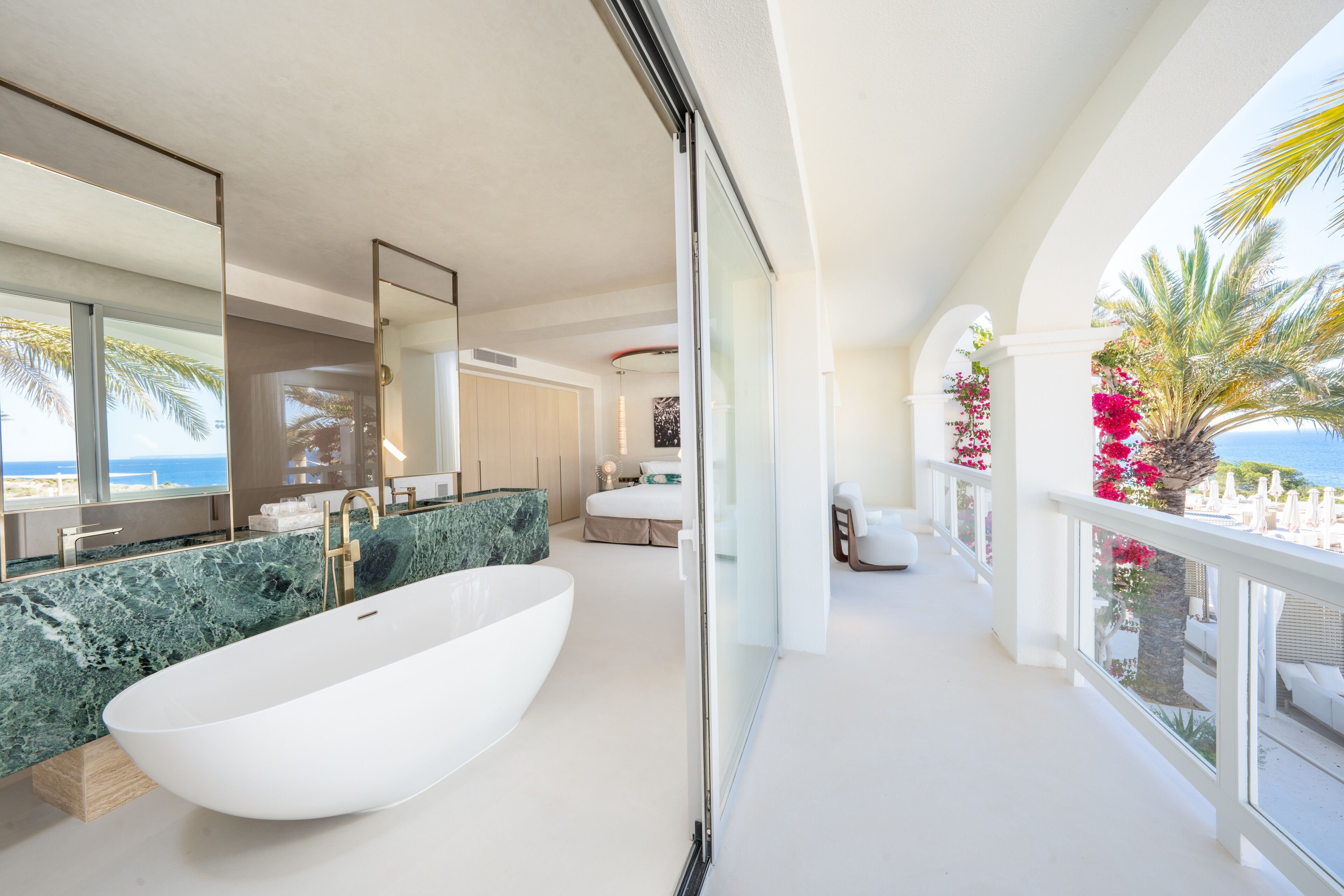 Photo - Destino Five Ibiza - 5-Star Grand Luxe Resort