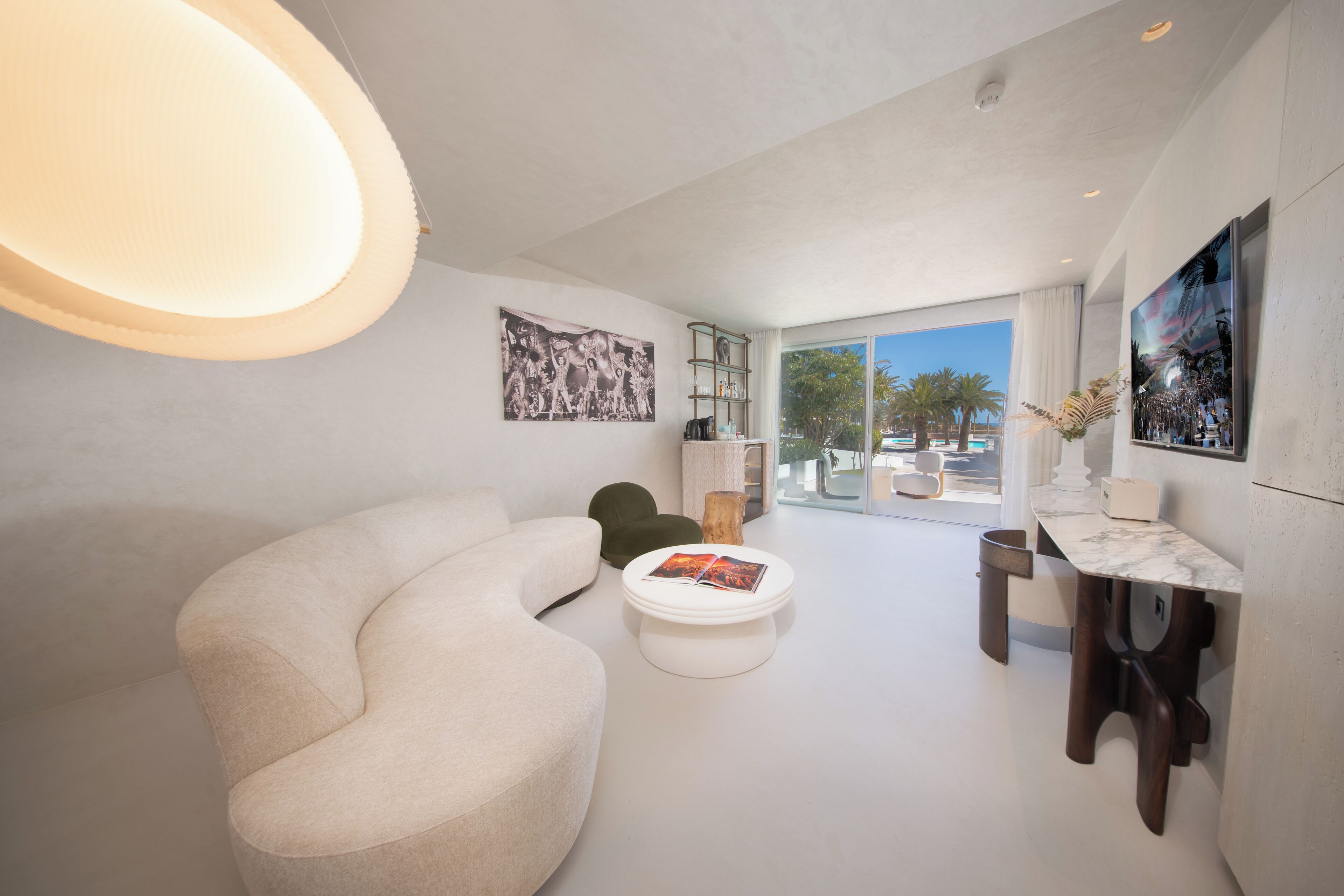 Photo - Destino Five Ibiza - 5-Star Grand Luxe Resort