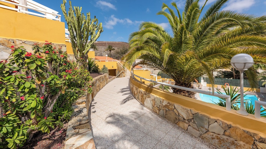 Apartamentos Punta Marina by LIVVO