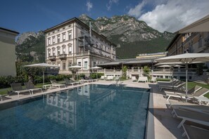 Indoor pool, outdoor pool, open 8:00 AM to 7:00 PM, pool loungers