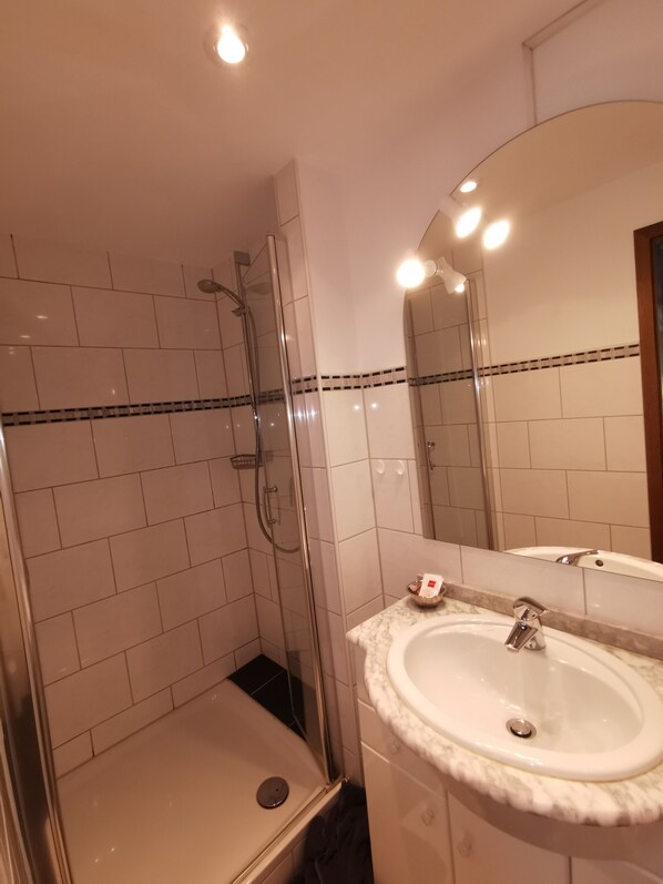 Bathroom - Hotel Winneburg (Cochem)