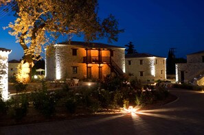 Front of property – evening/night - Semantron Traditional Village (Aigialeia)