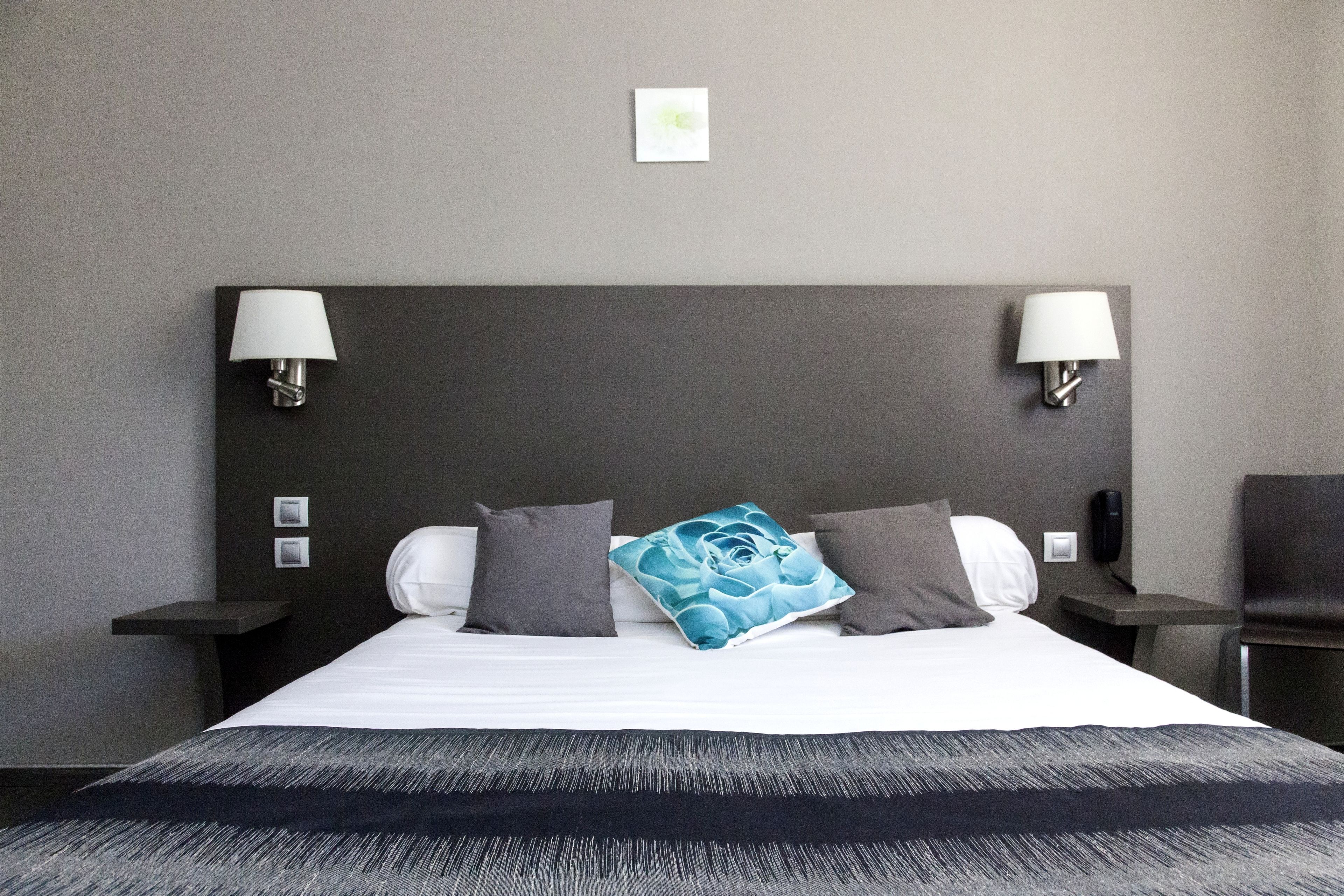 In-room safe, desk, blackout drapes, soundproofing