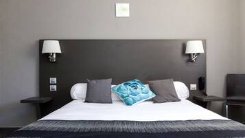 In-room safe, desk, blackout drapes, soundproofing