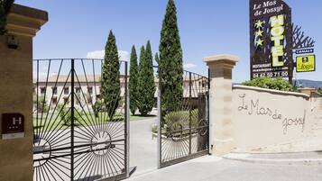 Entrée de l’hébergement