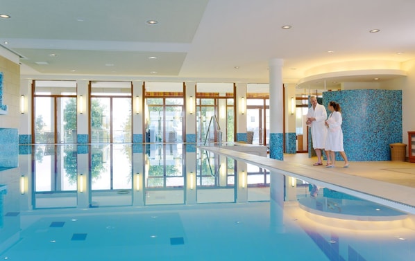 Indoor pool - ATLANTIC Hotel Wilhelmshaven (Wilhelmshaven)