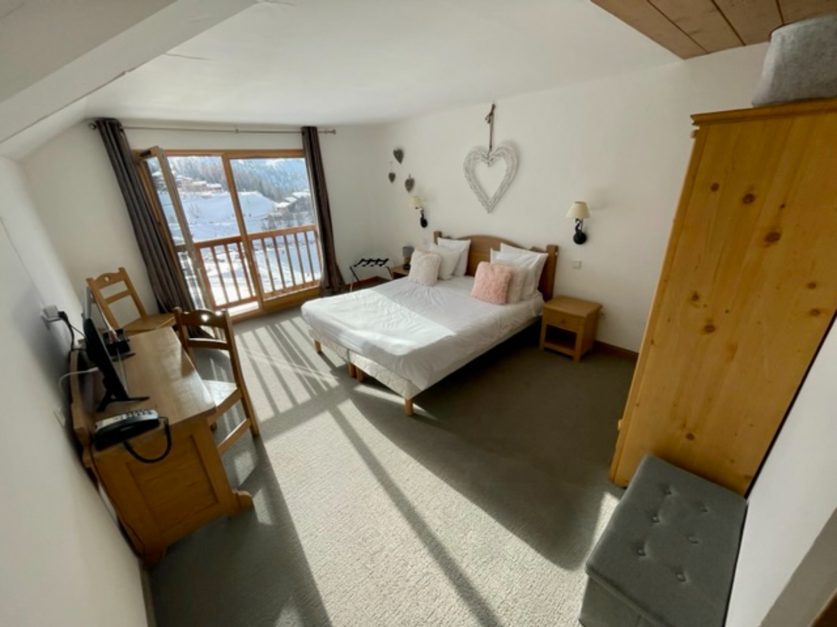 superior attic double room | individually decorated, individually furnished, desk