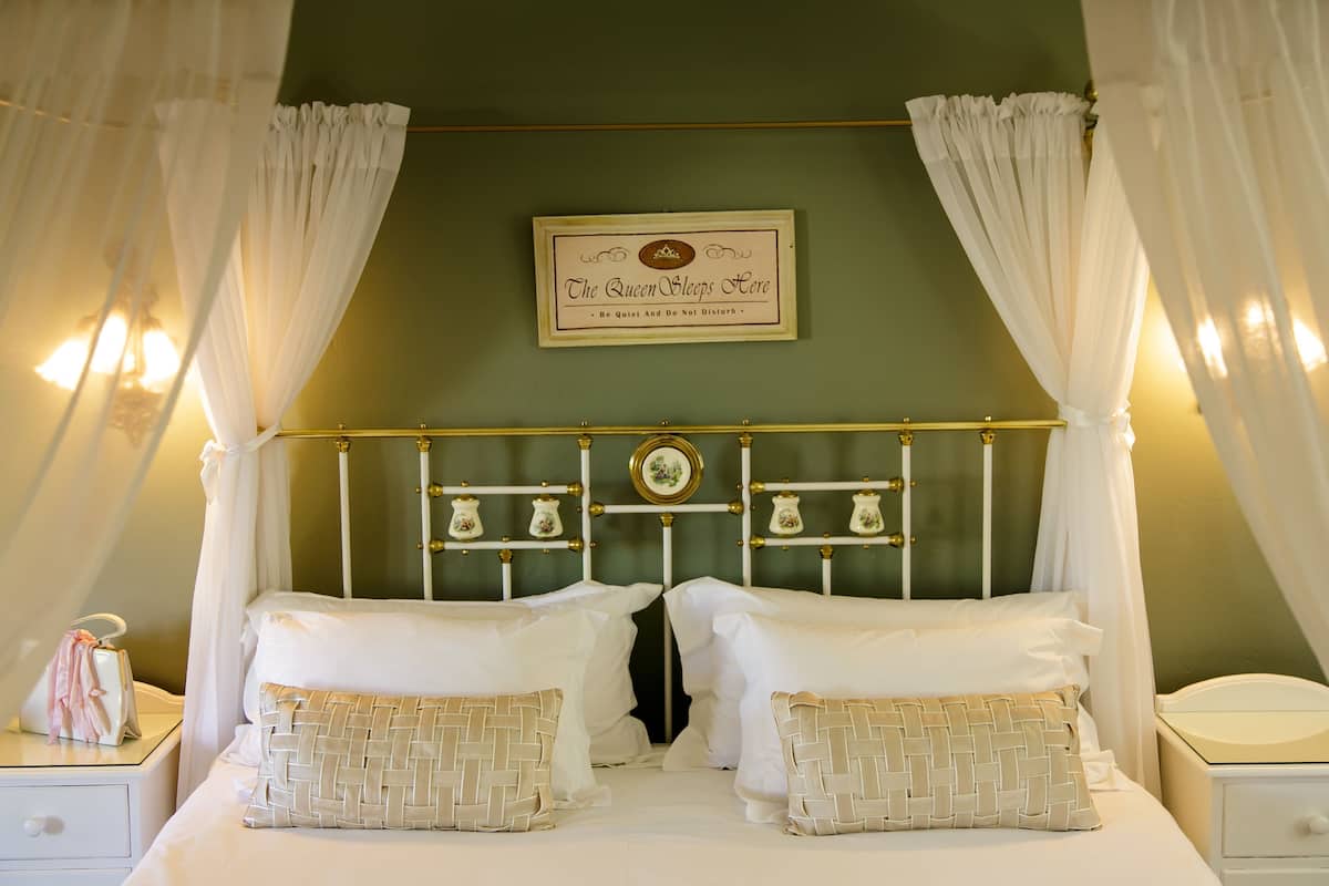 Zimmersafe, individuell dekoriert, individuell eingerichtet