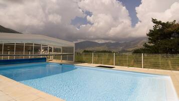 Indoor pool, outdoor pool