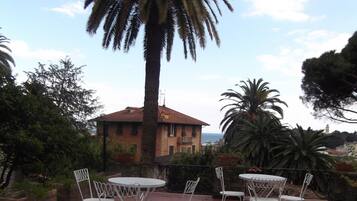 Vista para praia/oceano