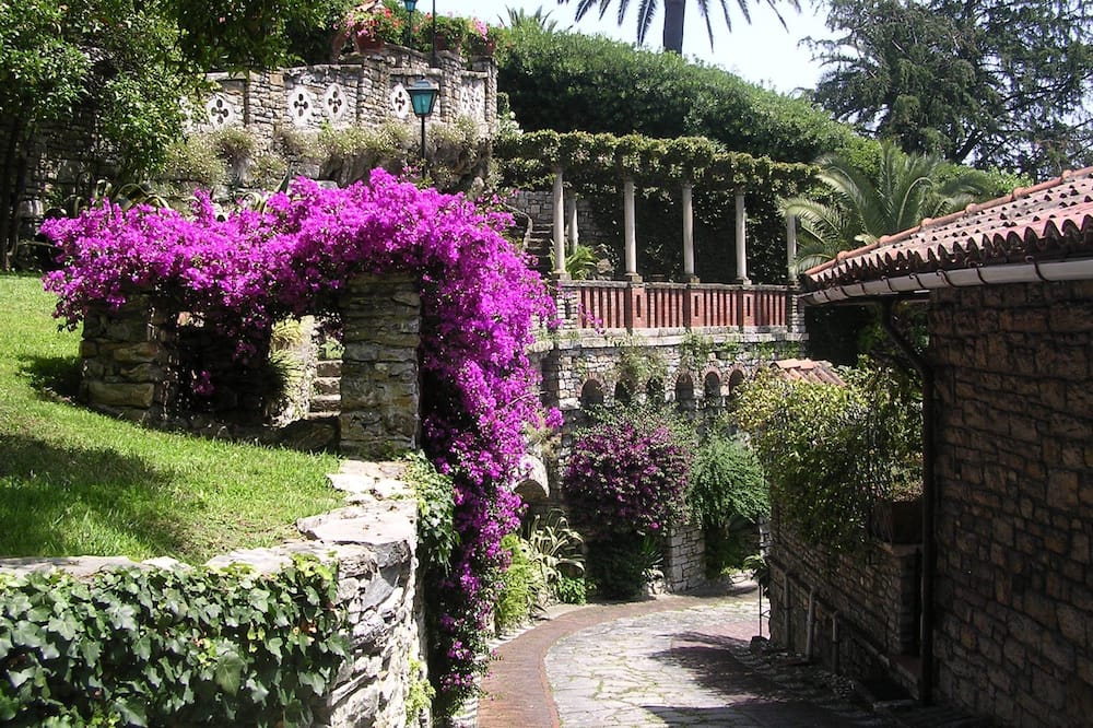 Hotel La Vela