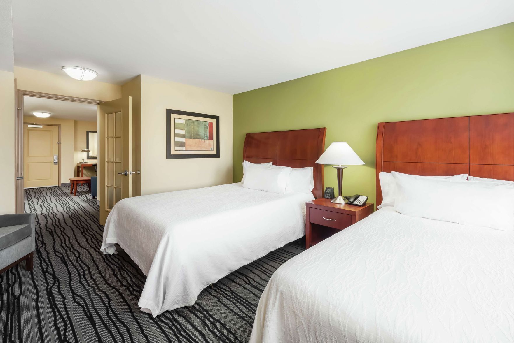 Couette en duvet d'oie, surmatelas, coffres-forts dans les chambres