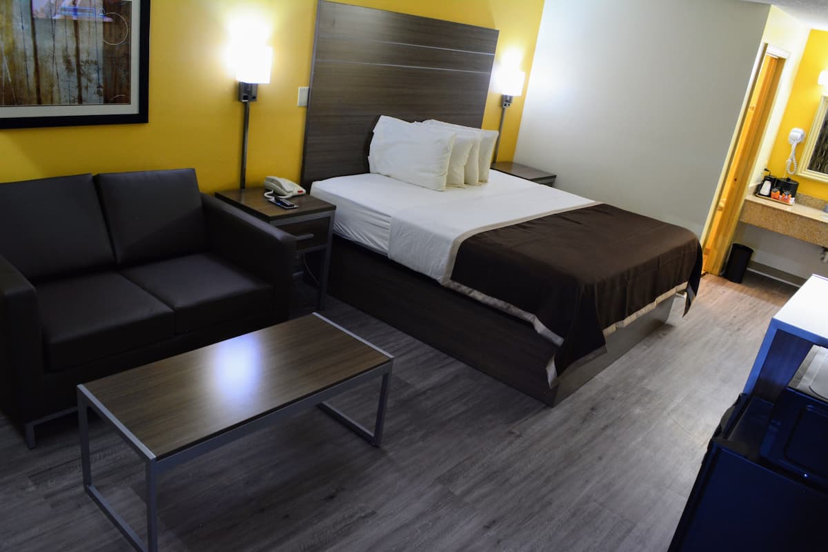 Zimmer, 1 King-Bett, Nichtraucher | Kostenloses WLAN, Bettwäsche, Rollstuhlgeeignet