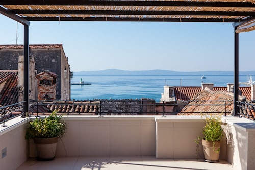 Slavija Culture Heritage Hotel