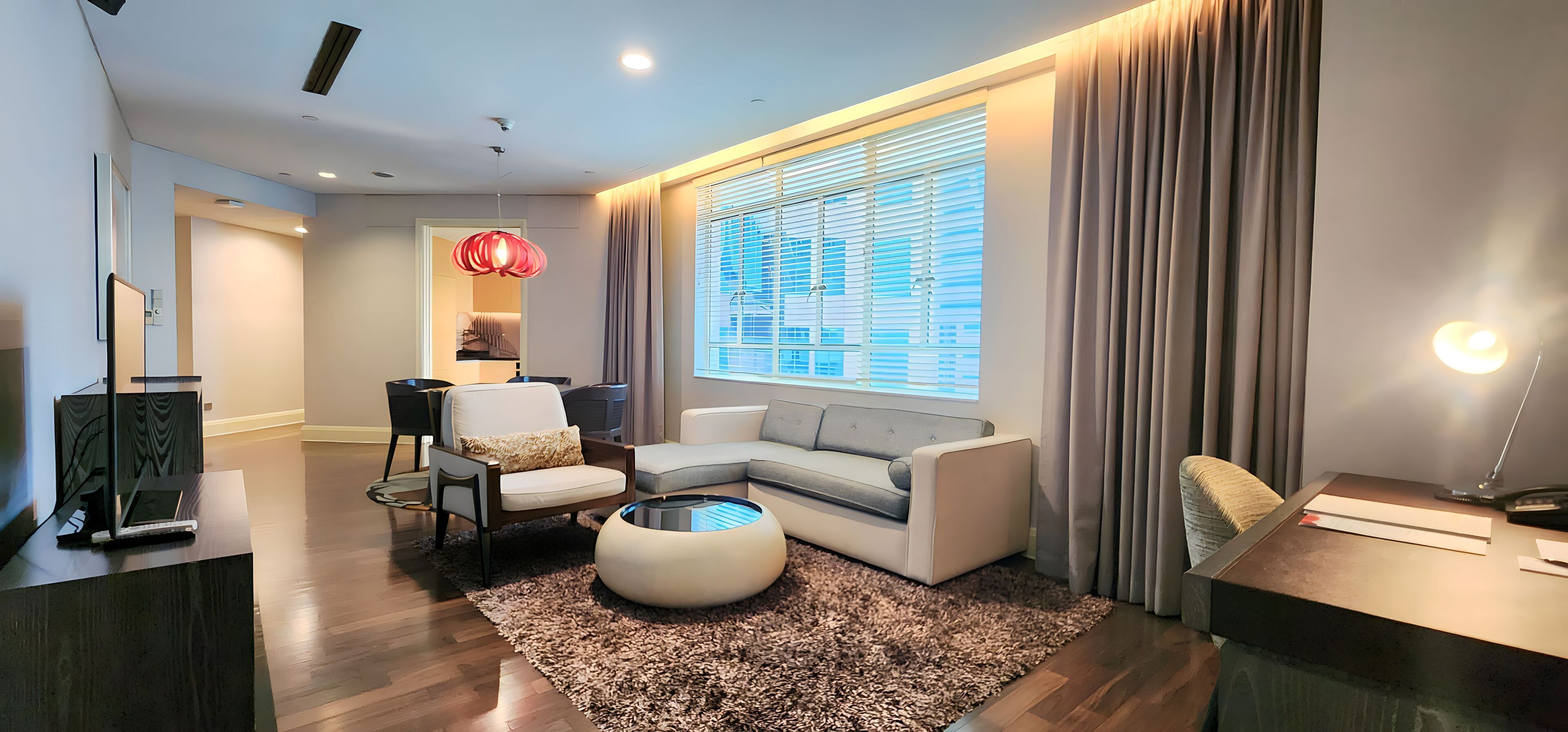 Exclusive-Suite, 2 Schlafzimmer (Elizabeth) | Wohnbereich | Flachbildfernseher, DVD-Player