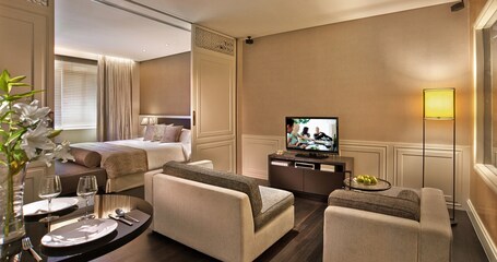 Ascott Raffles Place Singapore - Image 8