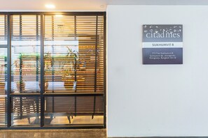 Exterior - Citadines Sukhumvit 8 Bangkok (Bangkok)