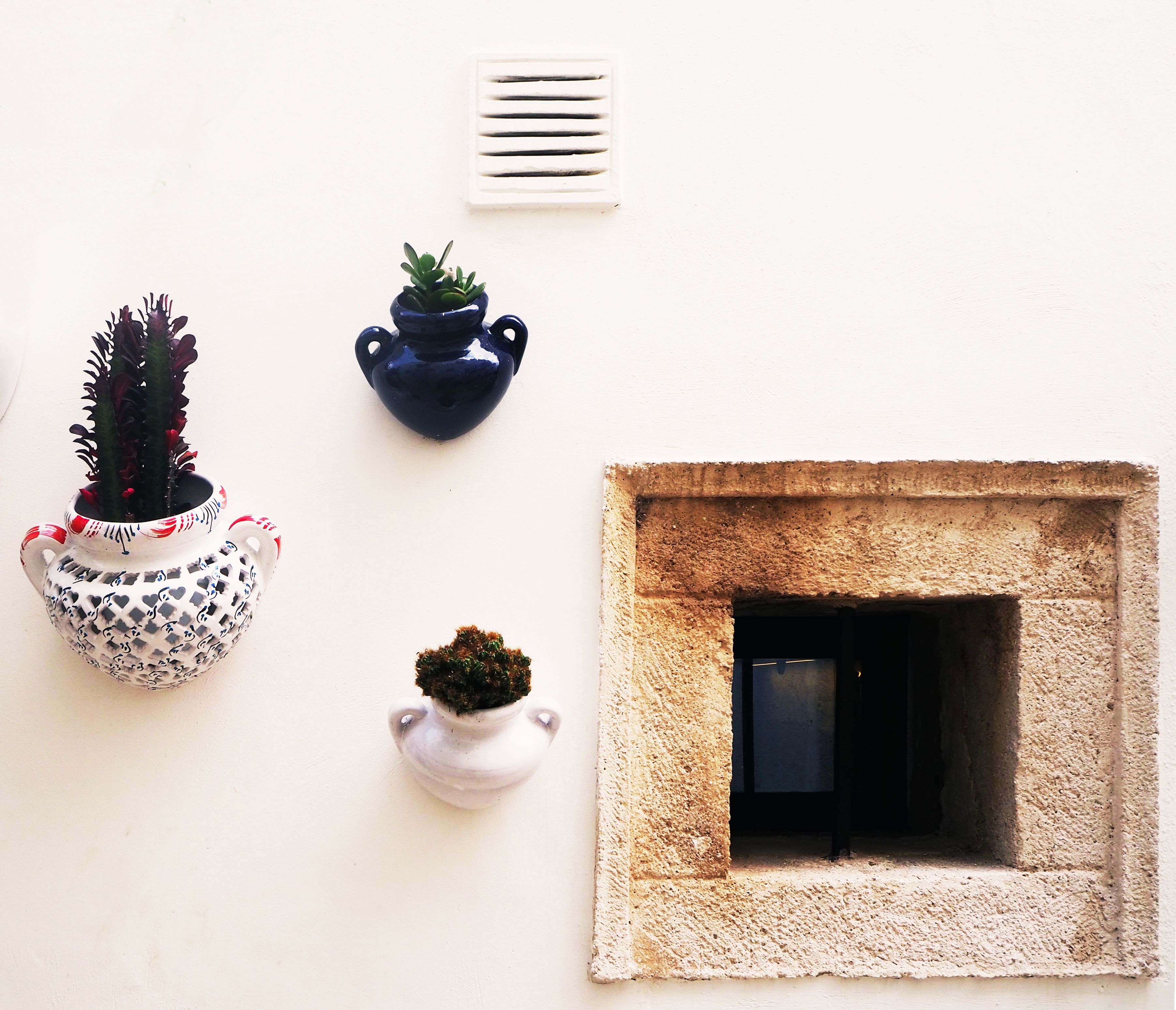 outdoor banquet area