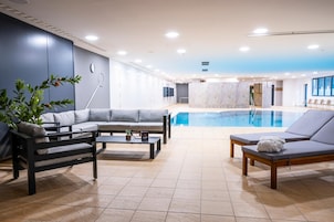 Una piscina techada