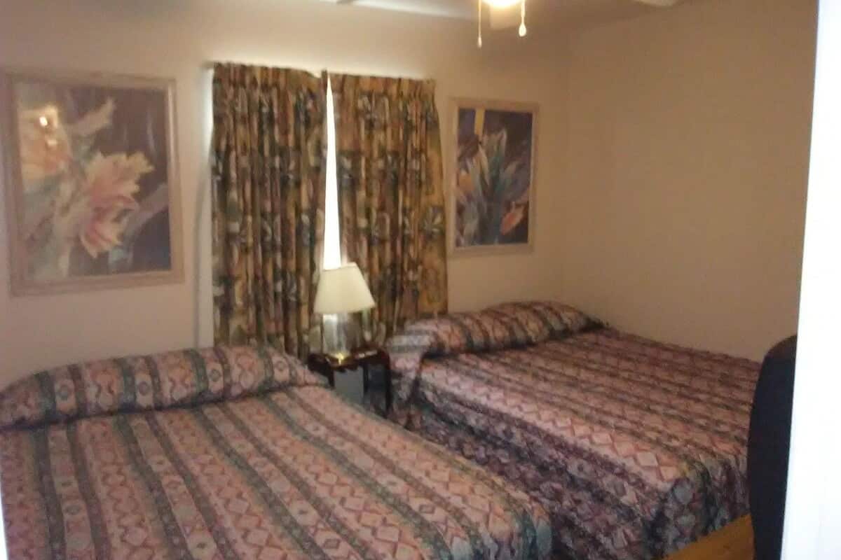 Apartment, 2 Bedrooms, Kitchen | Blackout drapes, iron/ironing board, free WiFi, bed sheets