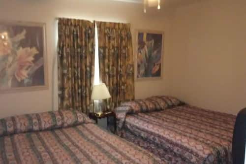 Apartment, 2 Bedrooms, Kitchen | Free WiFi, bed sheets