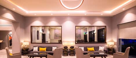 Sala de estar en el lobby