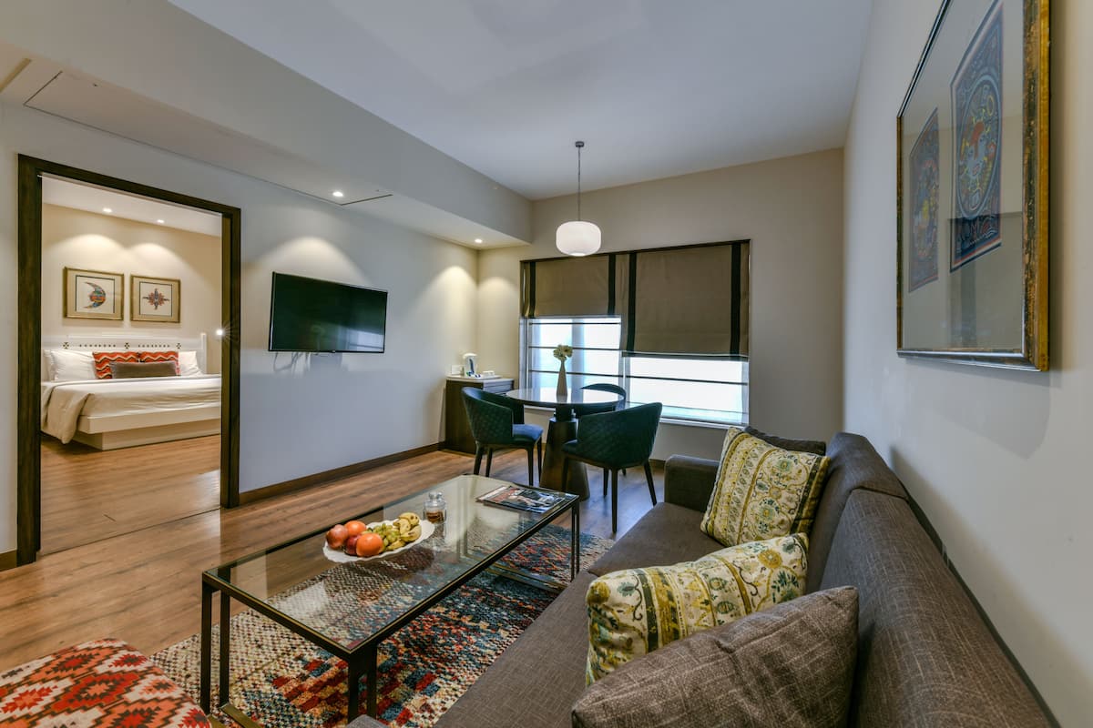 Deluxe Suite