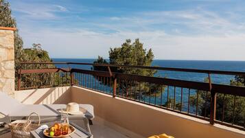 Minibar, coffres-forts dans les chambres, rideaux occultants