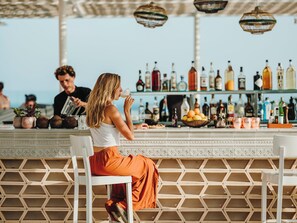 2 bars/lounges, rooftop bar - Aguas de Ibiza by NCalma Hotels (Santa Eulalia del Rio)