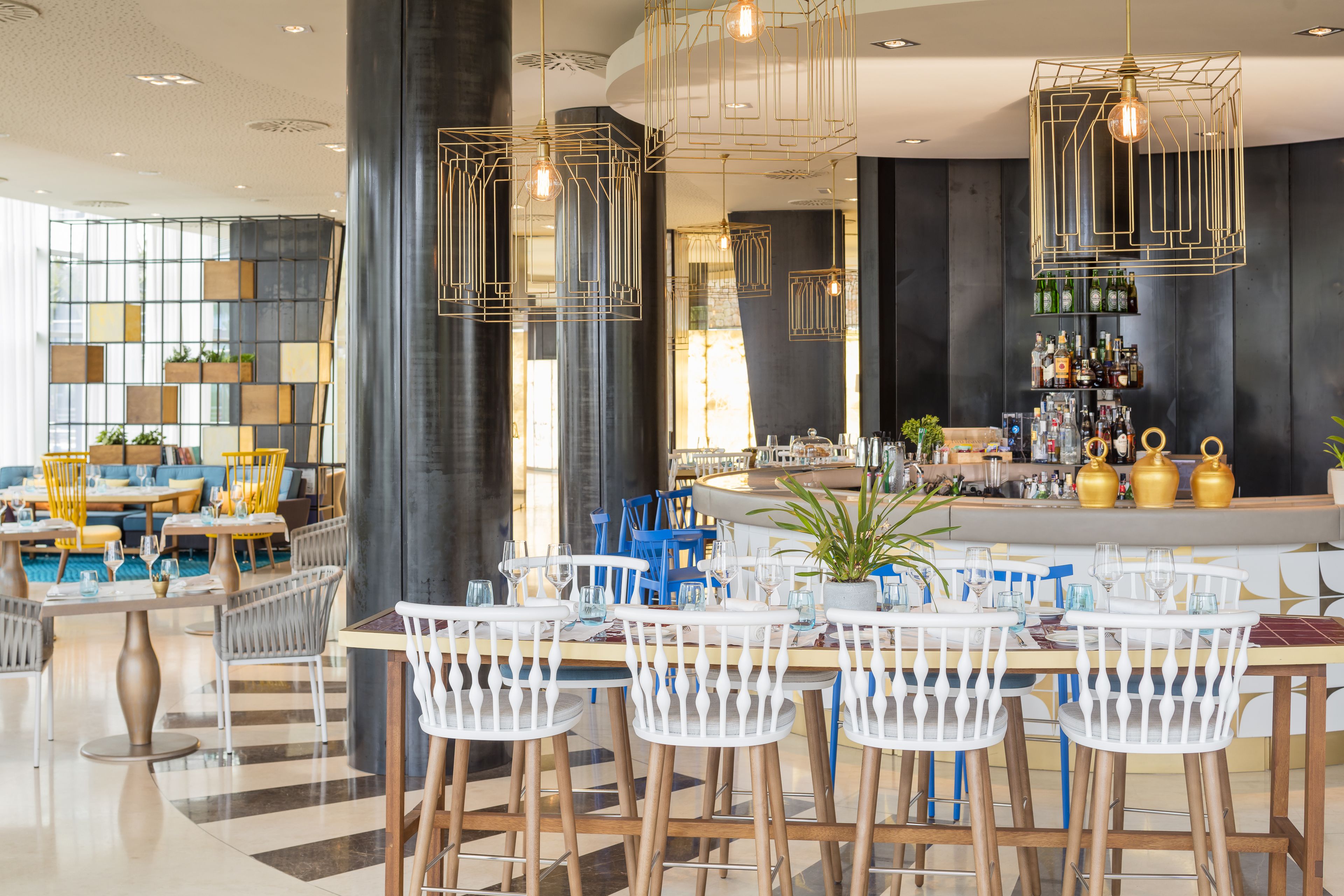 2 restaurants, breakfast, lunch, dinner served; mediterranean cuisine