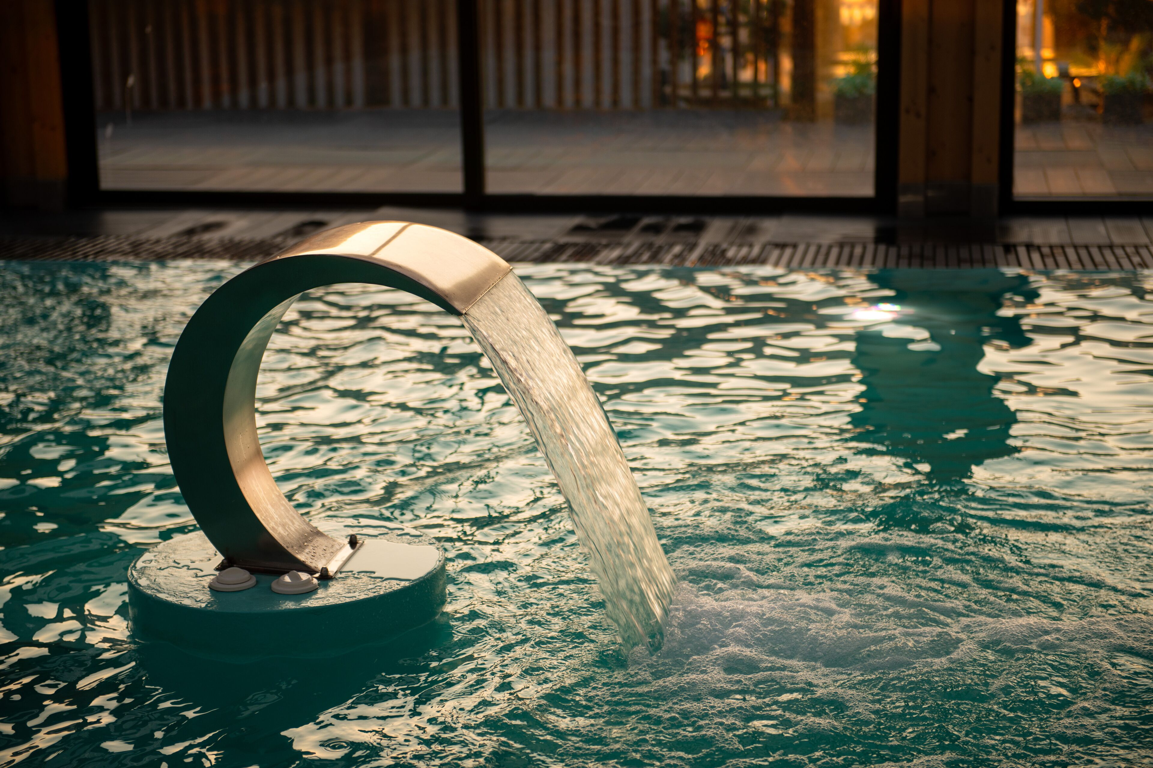 Sauna, hot tub, Turkish bath/hammam, body treatments, body scrubs