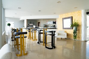 Bar (en la propiedad)