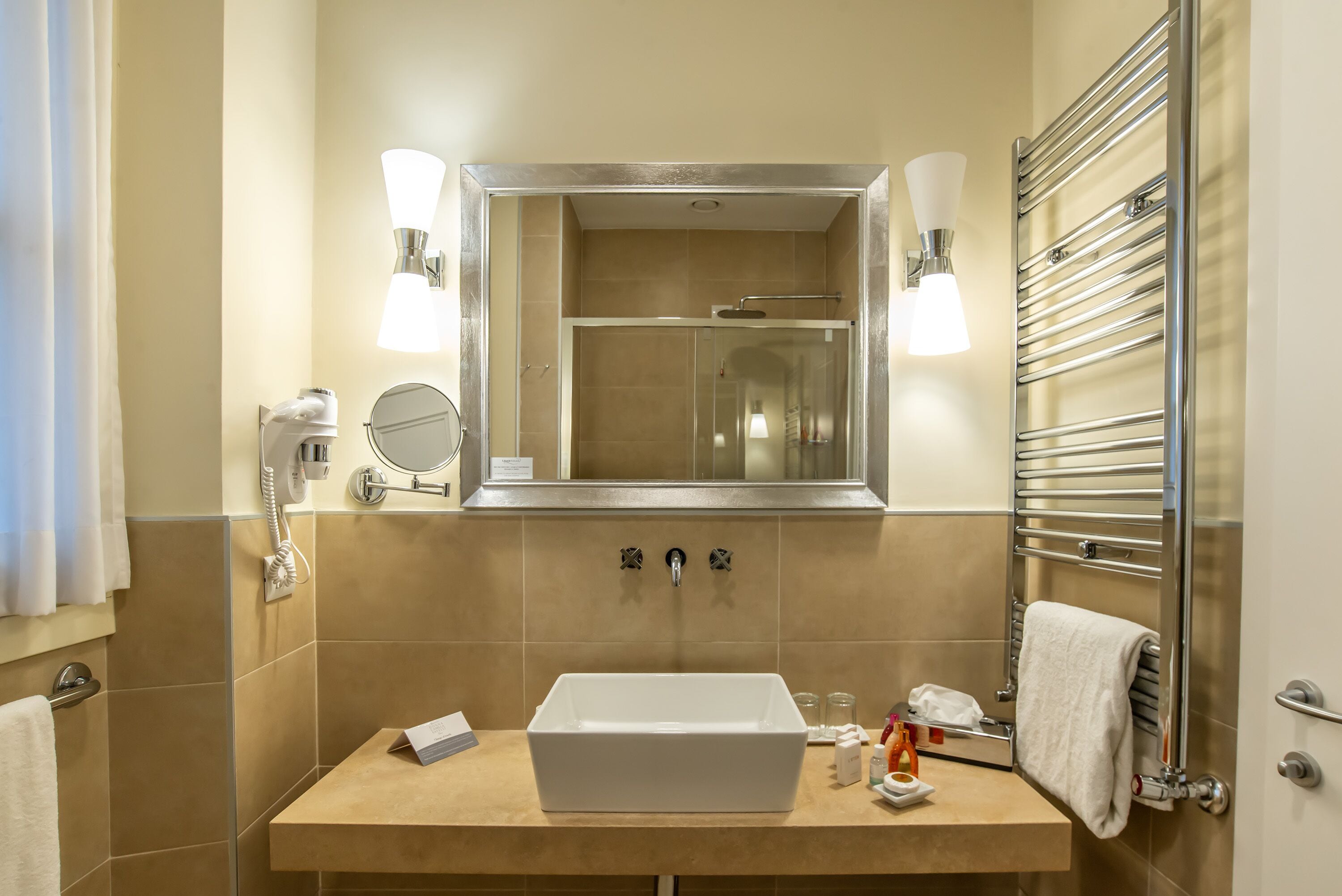 suite chiostro | bathroom | shower, rainfall showerhead, hair dryer, bidet