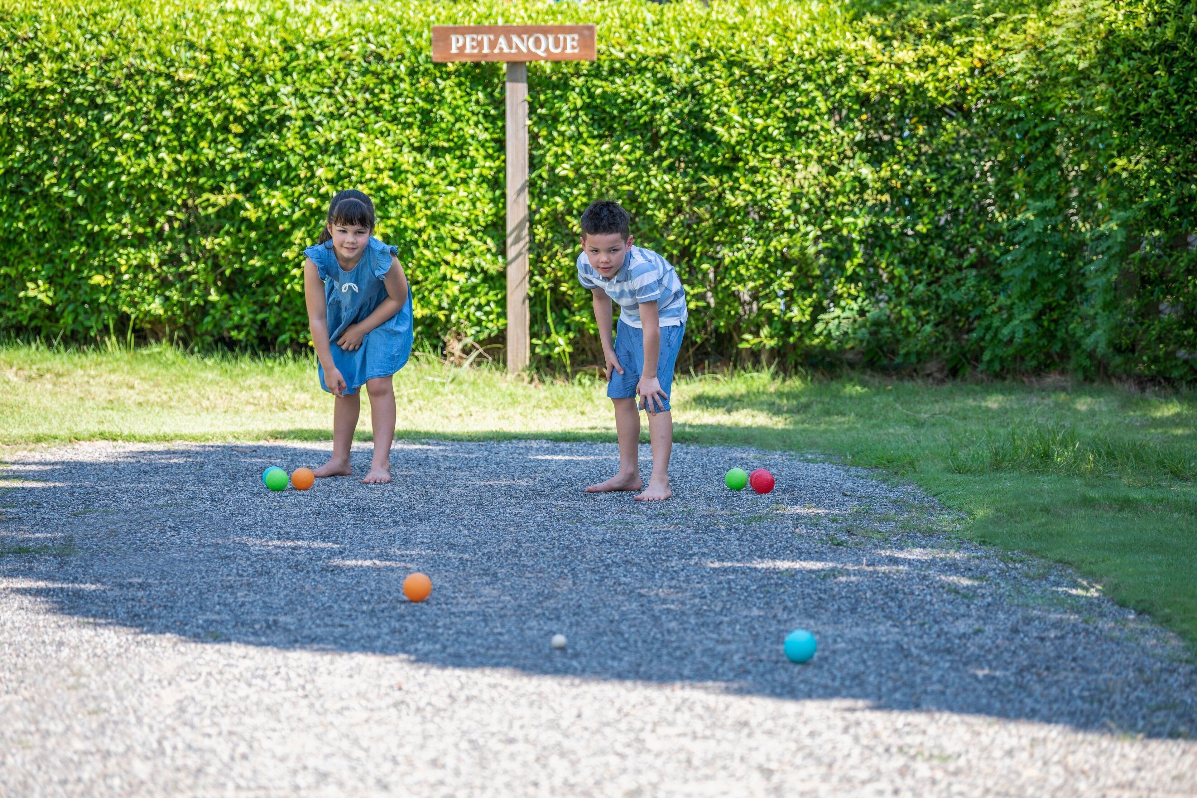 children’s play area – outdoor