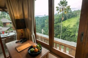In-room safe, cribs/infant beds - Ulun Ubud Resort (Ubud)
