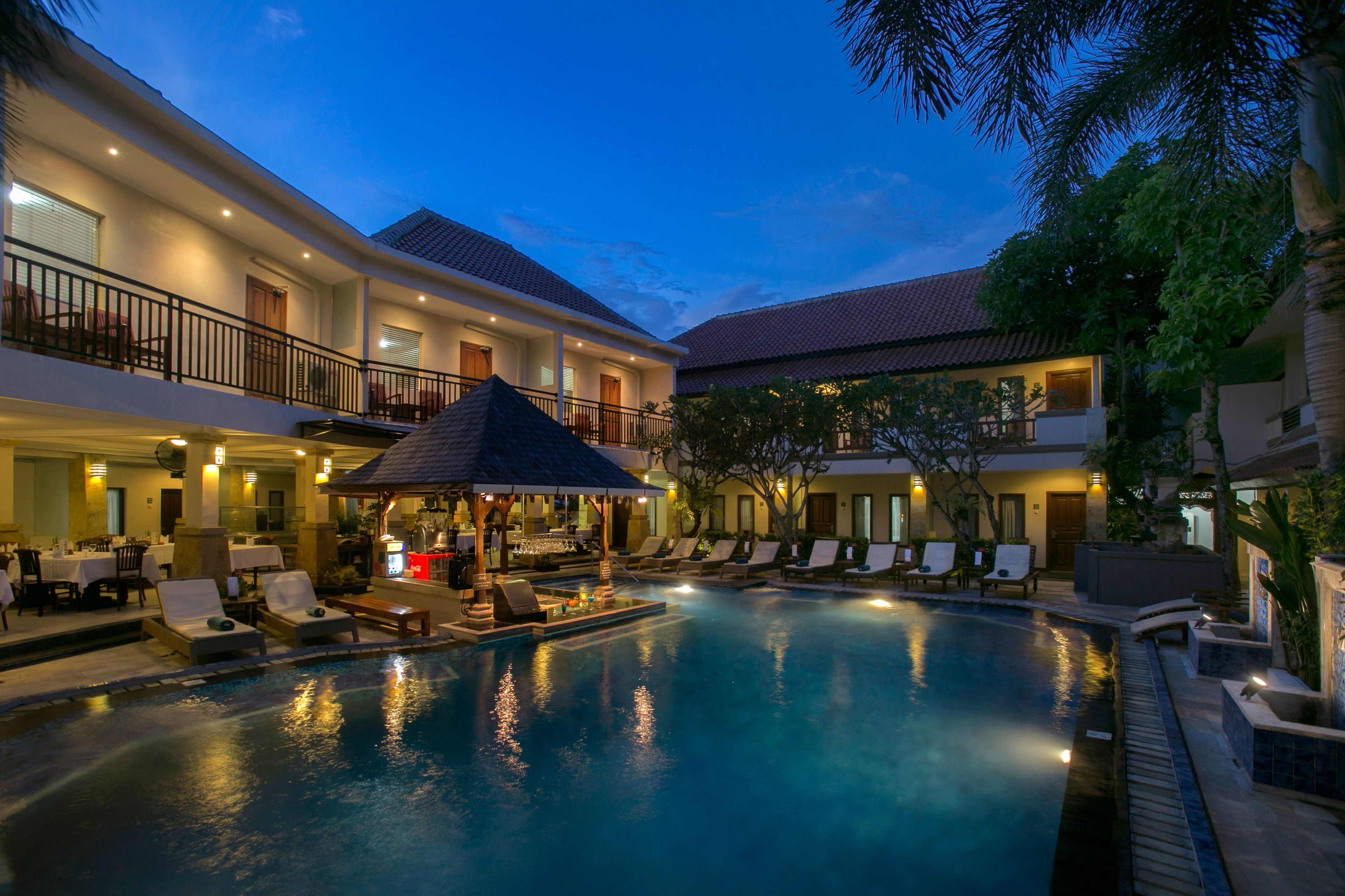 outdoor pool, pool loungers