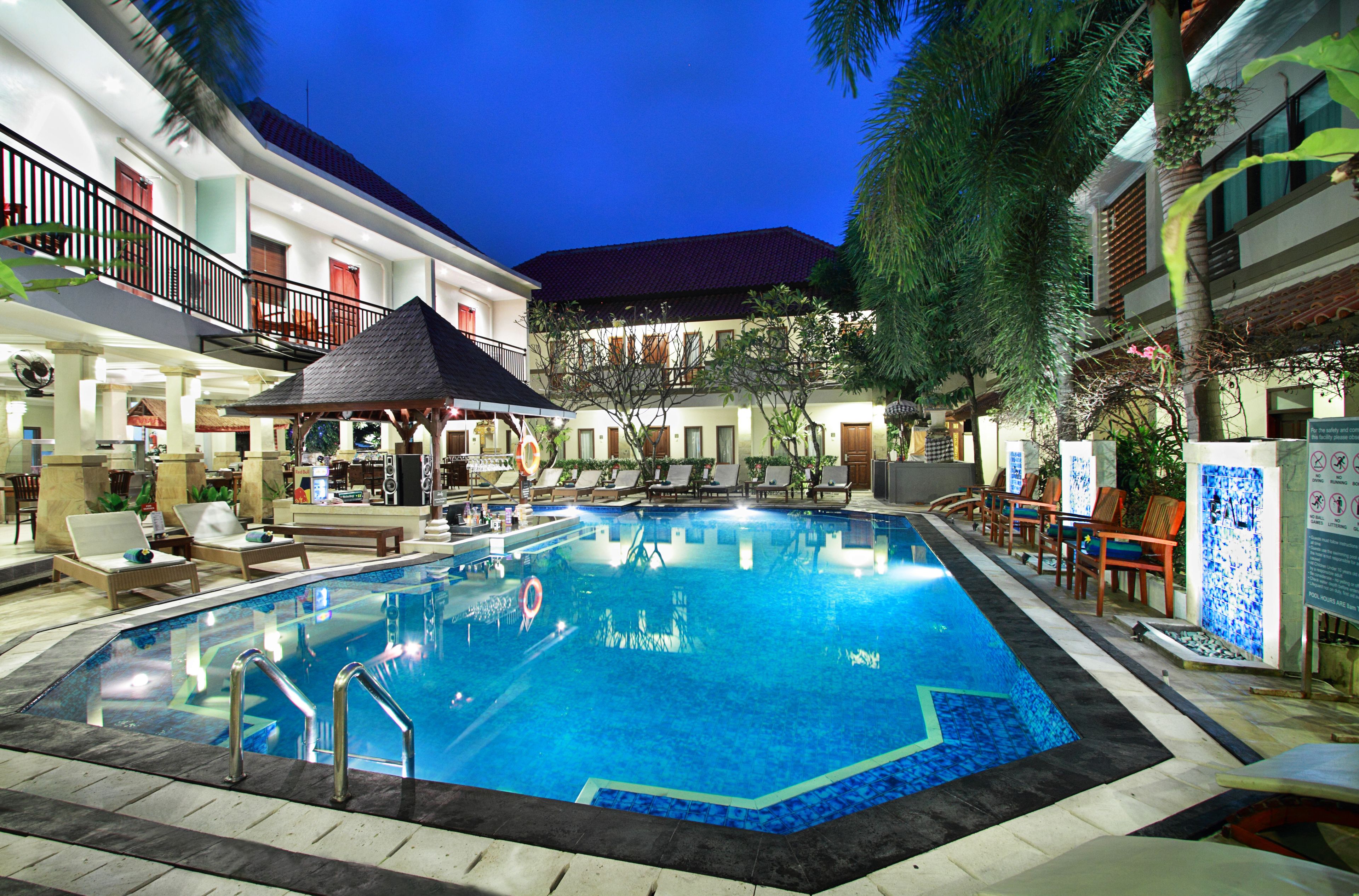 outdoor pool, pool loungers