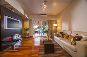 Suite (Glu) | Literie de qualité supérieure, couette en duvet d'oie, minibar