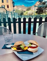 Breakfast and dinner served