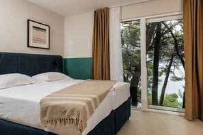 Bungalou familiar | Caixa forta a l'habitació, escriptori, wifi gratuïta i roba de llit 