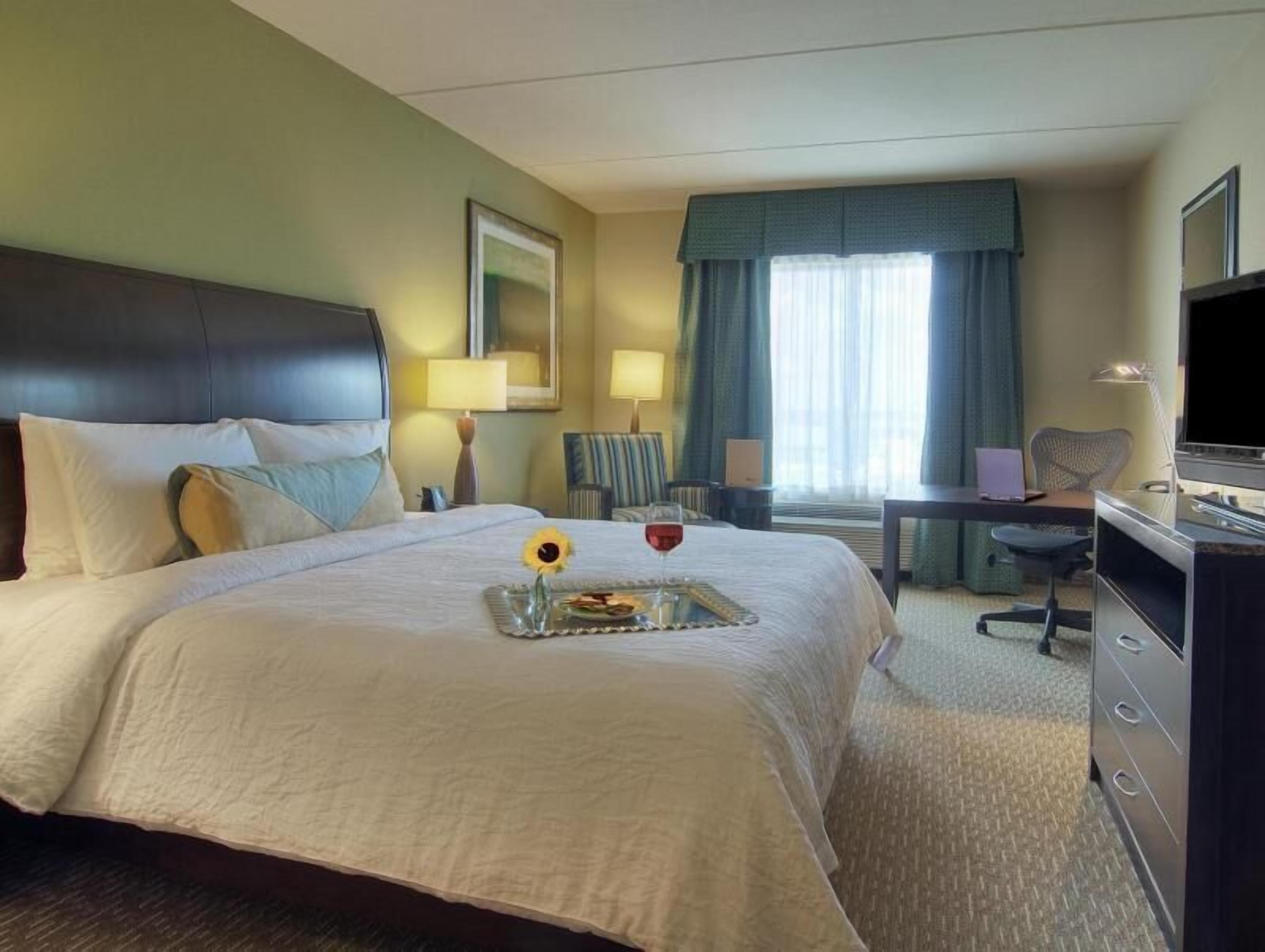 Premium bedding, down comforters, Tempur-Pedic beds, in-room safe