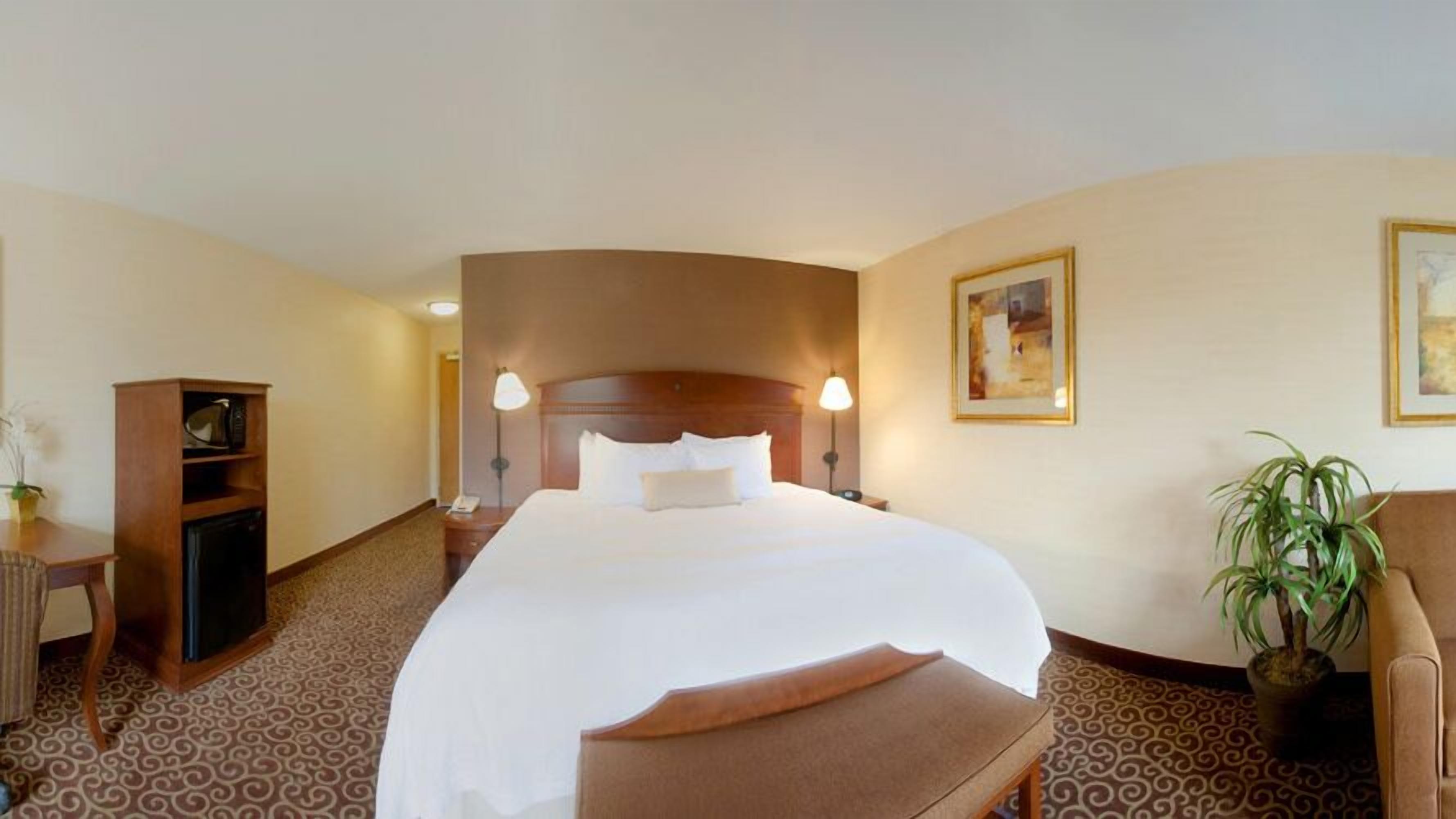 1 bedroom, hypo-allergenic bedding, in-room safe, iron/ironing board