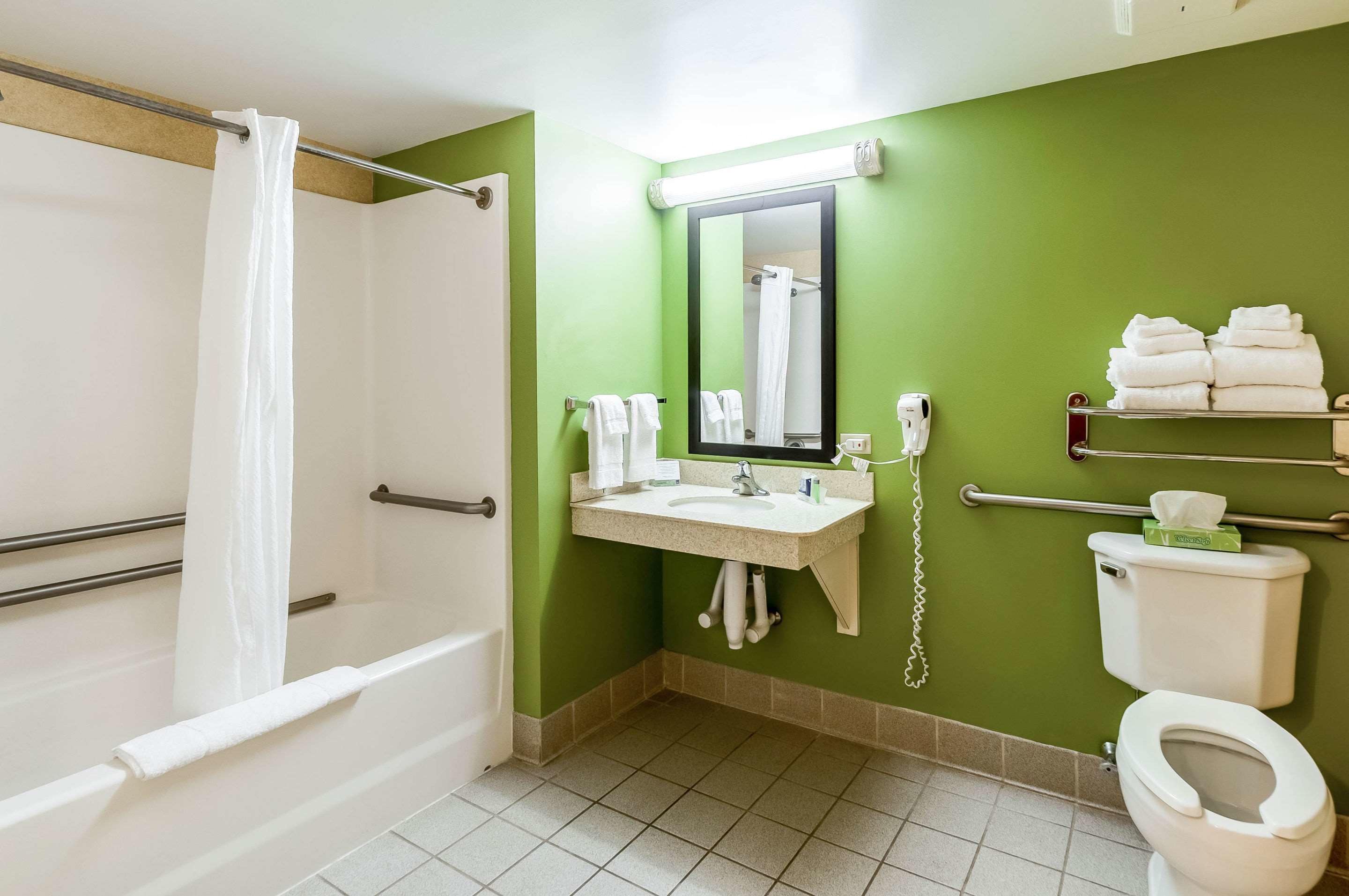 in-room safe, individually decorated, desk, iron/ironing board