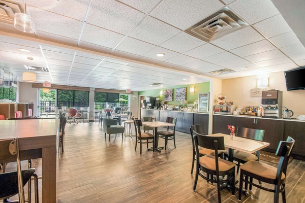 Free buffet breakfast