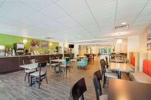 Frokostbuffé er inkludert